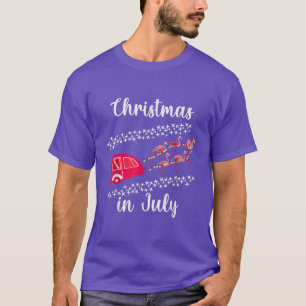 Funny Flamingo Pink Retro Camping Car Christmas in T-Shirt