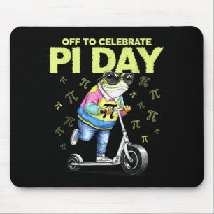 Funny frog scooter off to celebrate day men women mouse pad