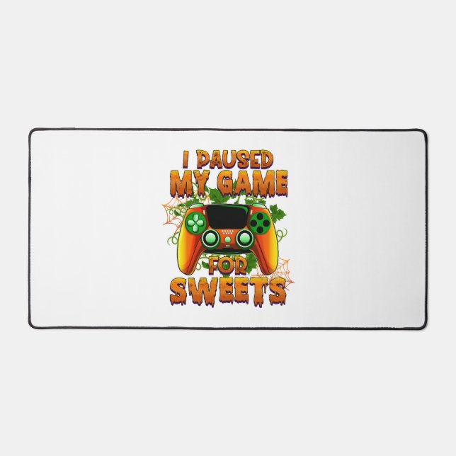 Funny Halloween Outfit for Gamer - Cool Halloween Desk Mat (Front)