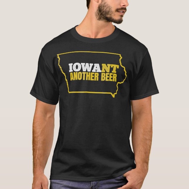 Funny Iowa Beer Distressed Iowa State Map  (2) T-Shirt (Front)