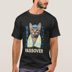 Funny Jewish Cute Cat With Kippah Matzah Happy Pas T-Shirt