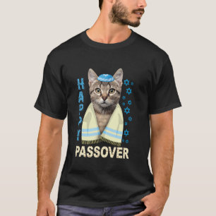 Funny Jewish Cute Cat With Kippah Matzah Happy Pas T-Shirt