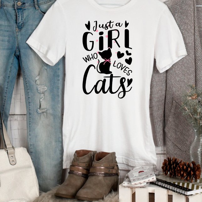 Funny Just A Girl Who Loves Cats T-Shirt (Creator Uploaded)
