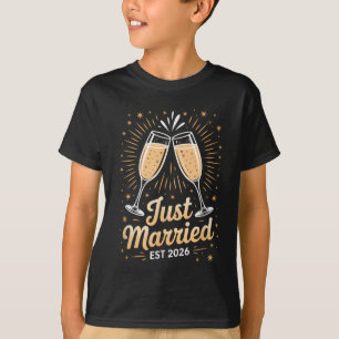 Funny Just Married Newlywed Honeymoon Couple 2026  T-Shirt