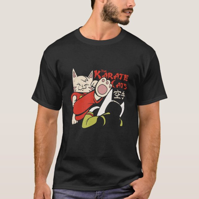 Funny Karate Cat Fighting Kitten Fighter Kitty Com T-Shirt (Front)
