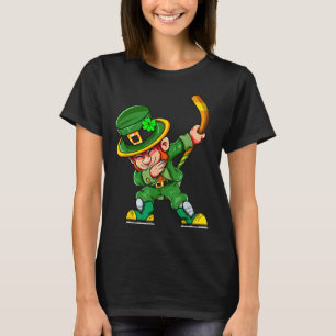 Funny Leprechaun Play Hockey St Patricks Day Sport T-Shirt