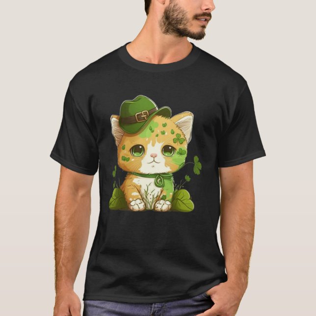 Funny Lucky Green Proud Irish St Patricks Day Cat  T-Shirt (Front)
