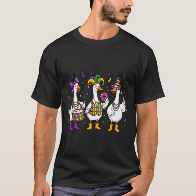 Funny Mardi Gras Carnival Silly Goose Mask Louisia T-Shirt (Front)