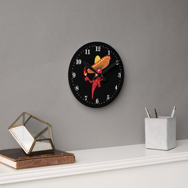Funny Mexican chilli pepper decor Round Clock (Office)