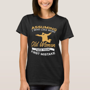 Funny Old Women Skydiving Lovers T-Shirt