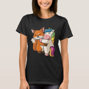 Funny Panda and Unicorn cute Hug Cuddle Animals Cu T-Shirt