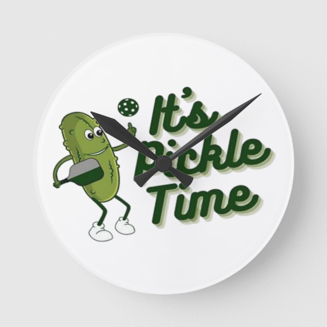 Funny Pickle Playing Pickleball  Round Clock (Front)