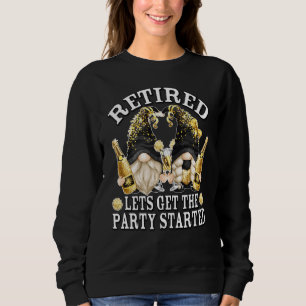 Funny Retired Garden Gnome Grandparents Drinking C Sweatshirt