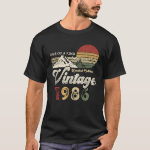 Funny Retro Born in 1986 40th Men Women 40 Years T-Shirt
