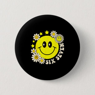 Funny retro groovy six seven smile face daisy 6 cm round badge