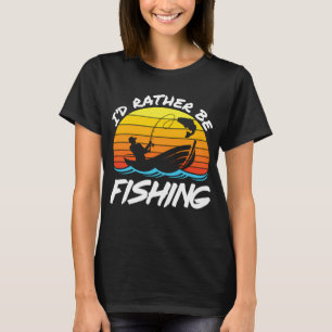 Funny saying Angler, the size is crucial T-Shirt