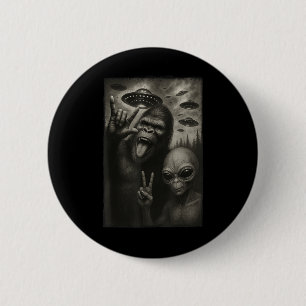 Funny Selfie Bigfoot Alien Sasquatch Rock On Hand  6 Cm Round Badge