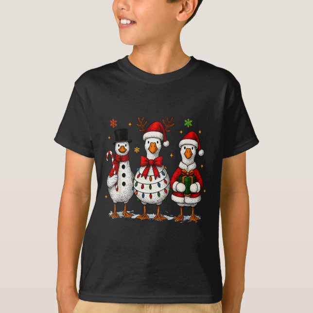Funny Silly Goose Merry Christmas Lights Goose Xma T-Shirt (Front)