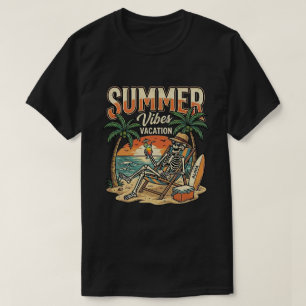 Funny Skeleton Relaxing on Beach / spooky summer  T-Shirt