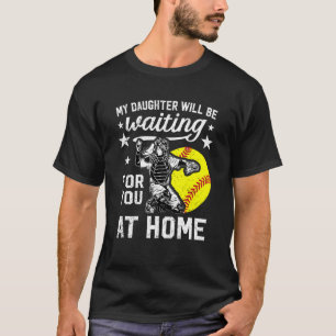 Funny Softball Catcher Mum Softball Catcher Mother T-Shirt