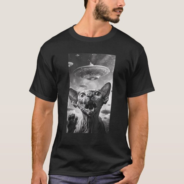 Funny Sphynx Cat UFO Flying Saucer Alien Selfie Me T-Shirt (Front)