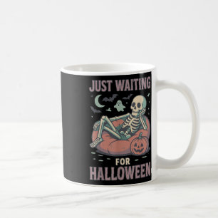 Funny Spooky Skeleton Summerween Waiting For Hallo Coffee Mug