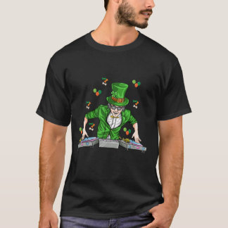 funny St Patrick's Day Dj Music Man Green T-Shirt