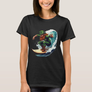 Funny Surfer St Patricks Day Irish Leprechaun Surf T-Shirt