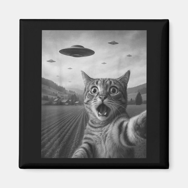 Funny Surprised Ed Cat Selfie With Alien Ufo Cat U Magnet (Front)