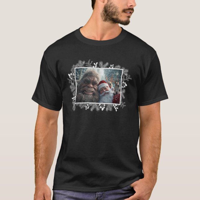 Funny Surprised Santa Claus Selfie With Sasquatch  T-Shirt (Front)