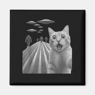 Funny Surprised Scared Cat Selfie With Bigfoot And Magnet