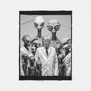 Funny Trump With Aliens Conspiracy Extraterrestria Fleece Blanket