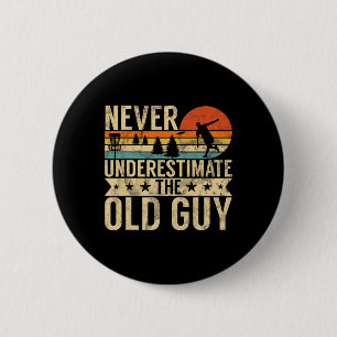 Funny Ultimate Frisbee The Old Guy Disc Golf Men's 6 Cm Round Badge