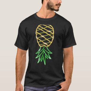 Funny Upside Down Pineapple - Swinger Party 80s Re T-Shirt
