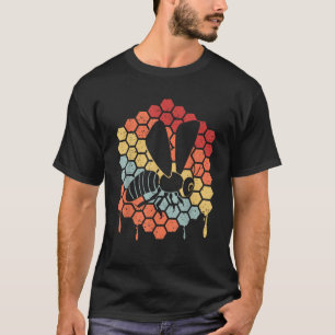 Funny Vintage Bee Art For Men Women Beekeeping Lov T-Shirt