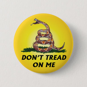 GADSDEN FLAG DON'T TREAD ON ME Tea Party Snake USA 6 Cm Round Badge