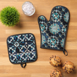 Galaxy pearls snowflakes inspired elegant blue   oven mitt & pot holder set