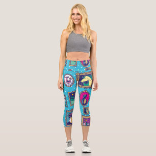 Gallery Wall: Diverse Picture Collection Capri Leggings