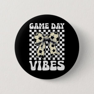 Game Day Vibes Groovy Coquette Bow Soccer Women Gi 6 Cm Round Badge