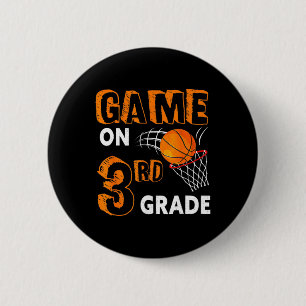 Game On 3rd Grade Bysketbyll Byck To School Fun Gi 6 Cm Round Badge