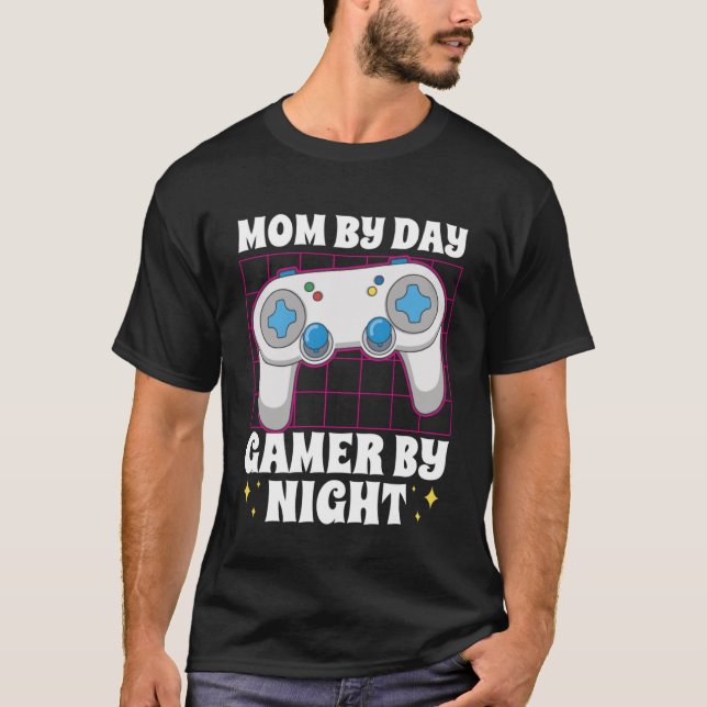 Gamer Mum Motherhood Joystick Controller Video Gam T-Shirt (Front)