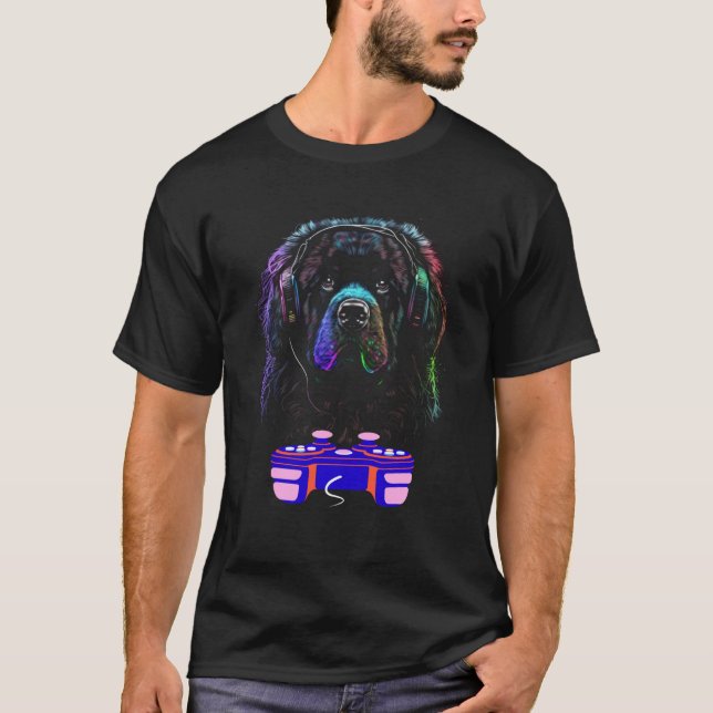 Gaming Newfoundland Dog Player Animal Video Gamer  T-Shirt (Front)