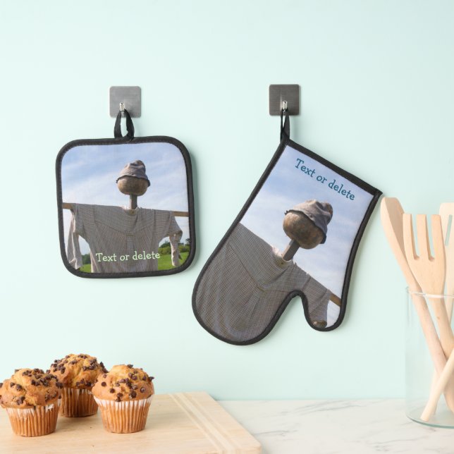 Garden Farm Scarecrow Nature Personalised Oven Mitt & Pot Holder Set (Insitu(Hanging))