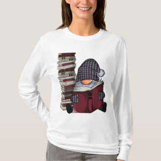 Garden gnome reading books gnomes book lover T-Shirt