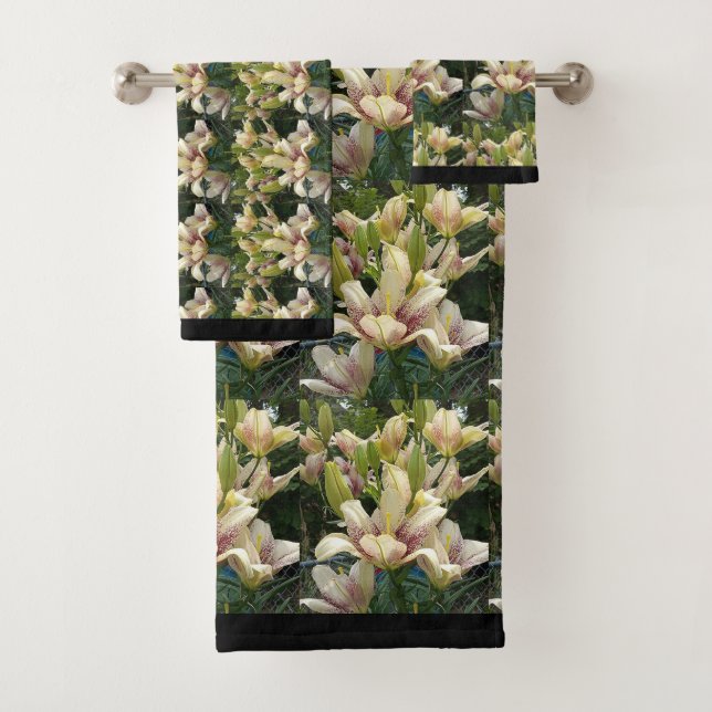 Garden  Lilies  Bath Towel Set (Insitu)