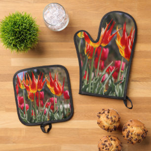 Garden of Floral Flames Oven Mitt & Pot Holder Set