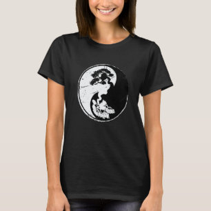 Gardening 4\Bonsai Tree Ying Yang Japanese Garden T-Shirt