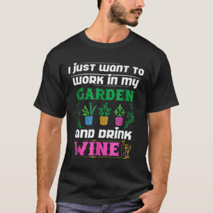 Gardening 4\Garden Alcohol Wine And Beer Drinking T-Shirt