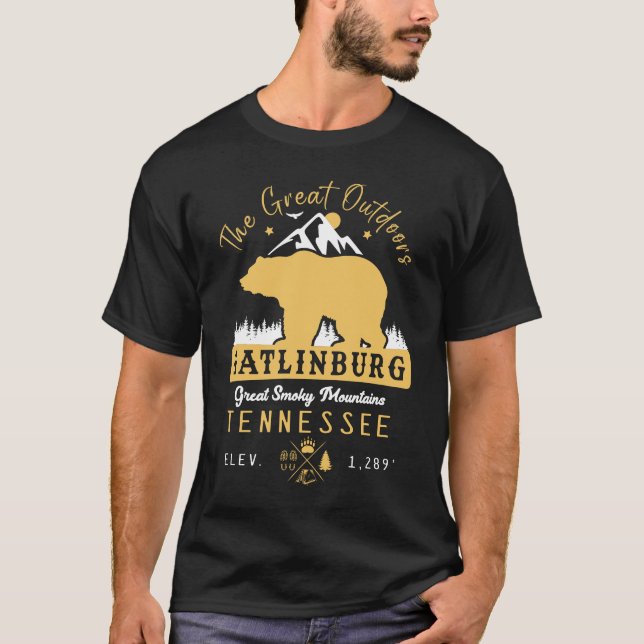 Gatlinburg Tennessee Bear Smoky Mountains T-Shirt (Front)