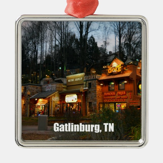 Gatlinburg, Tennessee Metal Ornament (Front)